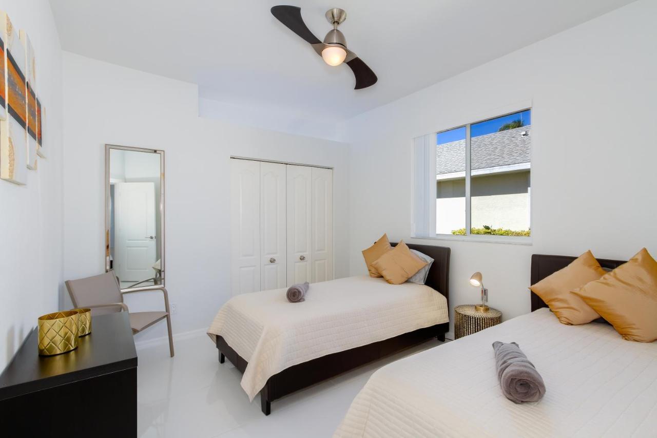 Villa Eyleen Cape Coral Exterior foto